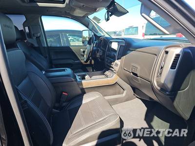 2019 GMC Sierra 3500 Denali HD Crew Cab Long Bed 5SA - zdjęcie 8 z 33 - miniatura