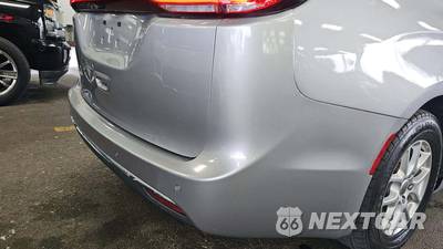 2021 Chrysler Pacifica Touring L 121.6" WB - zdjęcie 22 z 28 - miniatura