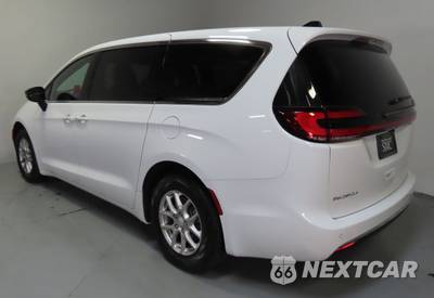 2027 Chrysler Pacifica Select 121.6" WB - zdjęcie 3 z 11 - miniatura