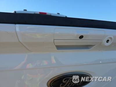 2023 Ford F-150 XLT Crew Cab Short Bed - zdjęcie 16 z 30 - miniatura