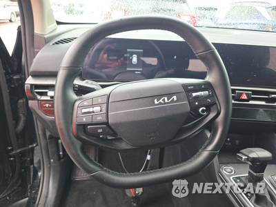 2026 Kia Sportage LX - zdjęcie 10 z 19 - miniatura