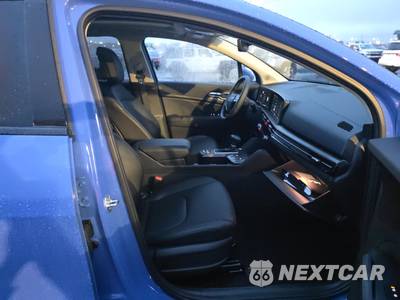 2026 Kia Sportage SX - zdjęcie 8 z 19 - miniatura