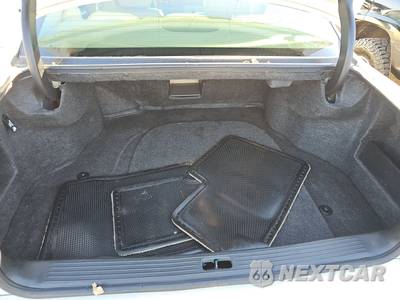 2004 Cadillac DeVille - zdjęcie 16 z 17 - miniatura