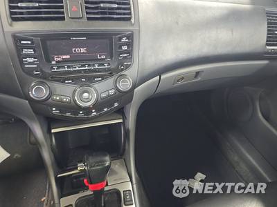 2005 Honda Accord Sedan EX - zdjęcie 11 z 35 - miniatura