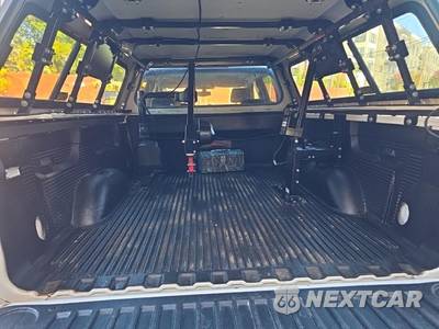 2015 Chevrolet Silverado 2500HD LT Crew Cab Medium Bed 1LT w/Built-In Wi-Fi - zdjęcie 13 z 18 - miniatura