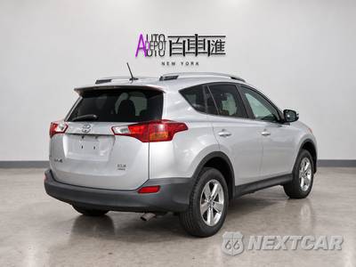 2015 Toyota RAV4 XLE - zdjęcie 6 z 47 - miniatura