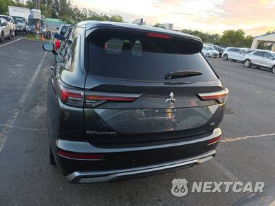 2025 Mitsubishi Outlander SE - zdjęcie 5 z 21 - miniatura