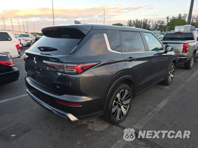 2025 Mitsubishi Outlander SE - zdjęcie 4 z 21 - miniatura