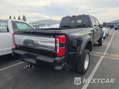2026 Ford Super Duty F-450 Platinum Crew Cab Long Bed DRW - zdjęcie 4 z 29 - miniatura