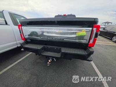 2026 Ford Super Duty F-450 Platinum Crew Cab Long Bed DRW - zdjęcie 5 z 29 - miniatura