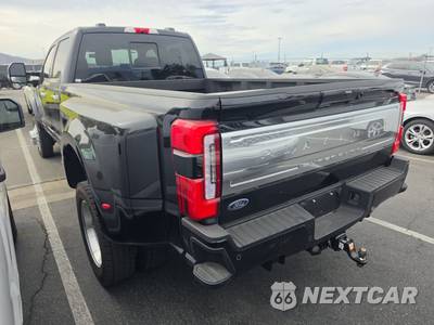 2026 Ford Super Duty F-450 Platinum Crew Cab Long Bed DRW - zdjęcie 6 z 29 - miniatura