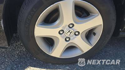 2004 Honda Civic Sedan EX - zdjęcie 29 z 33 - miniatura