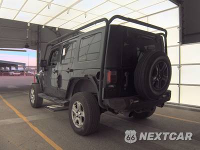 2015 Jeep Wrangler Unlimited Sahara - zdjęcie 6 z 31 - miniatura