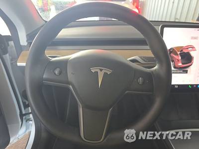 2022 Tesla Model Y Long Range - zdjęcie 10 z 18 - miniatura