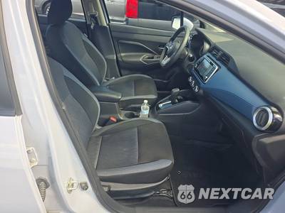 2025 Nissan Versa SV - zdjęcie 8 z 22 - miniatura