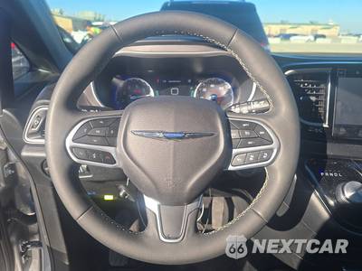 2026 Chrysler Pacifica Select 121.6" WB - zdjęcie 10 z 20 - miniatura
