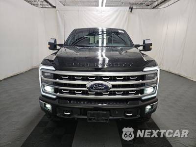 2024 Ford Super Duty F-350 Platinum Crew Cab Medium Bed - zdjęcie 2 z 28 - miniatura