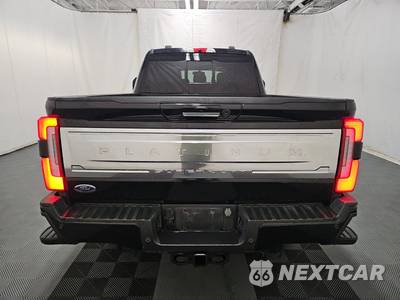2024 Ford Super Duty F-350 Platinum Crew Cab Medium Bed - zdjęcie 5 z 28 - miniatura