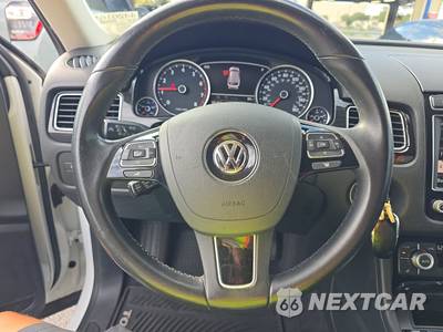 2016 Volkswagen Touareg V6 Sport w/Technology - zdjęcie 10 z 24 - miniatura