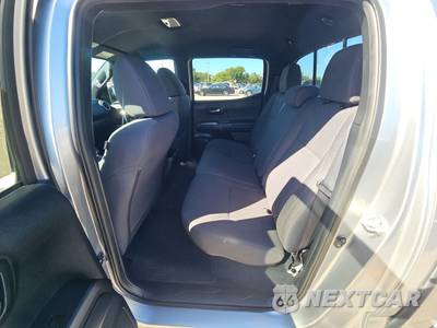2017 Toyota Tacoma TRD Sport Crew Cab Medium Bed - zdjęcie 13 z 17 - miniatura