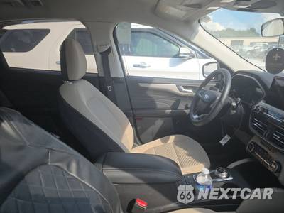 2021 Ford Escape SE - zdjęcie 8 z 17 - miniatura