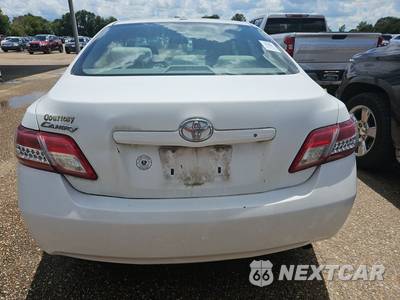2010 Toyota Camry - zdjęcie 5 z 17 - miniatura