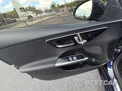 2023 Mercedes-Benz C 300 4MATIC Sedan - zdjęcie 9 z 28 - miniatura