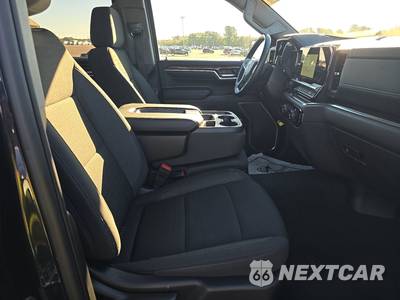 2024 Chevrolet Silverado 1500 RST Crew Cab Short Bed 1SP - zdjęcie 8 z 22 - miniatura