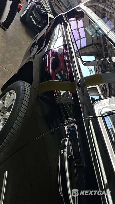 2018 GMC Yukon Denali XL 5SA - zdjęcie 28 z 66 - miniatura