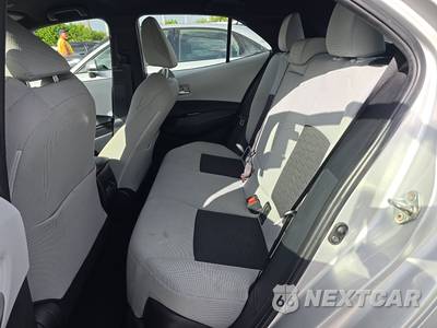 2024 Toyota Corolla Hatchback SE - zdjęcie 13 z 26 - miniatura