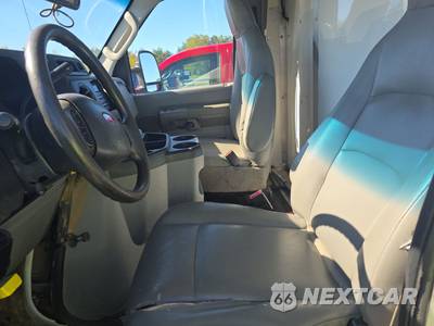 2019 Ford Super Duty E-350 Cutaway - zdjęcie 7 z 33 - miniatura