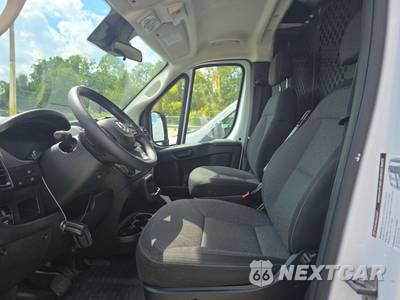 2025 Ram ProMaster 2500 Cargo Van Tradesman w/Passenger Seat Low Roof 136.0" WB - zdjęcie 7 z 26 - miniatura