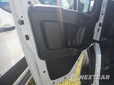 2025 Ram ProMaster 2500 Cargo Van Tradesman w/Passenger Seat Low Roof 136.0" WB - zdjęcie 9 z 26 - miniatura