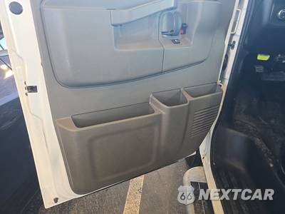 2025 Chevrolet Express 2500 Cargo Van 1WT 135.0" WB - zdjęcie 9 z 32 - miniatura