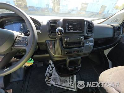 2025 Ram ProMaster 2500 Cargo Van Tradesman w/Passenger Seat Low Roof 136.0" WB - zdjęcie 11 z 33 - miniatura