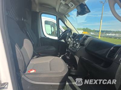 2025 Ram ProMaster 2500 Cargo Van Tradesman w/Passenger Seat Low Roof 136.0" WB - zdjęcie 8 z 23 - miniatura