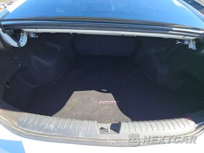 2015 Hyundai Sonata SE - zdjęcie 16 z 36 - miniatura