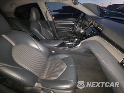2019 Toyota Camry SE - zdjęcie 8 z 40 - miniatura