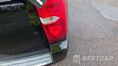 2016 Chevrolet Suburban 1500 LTZ 1LZ - zdjęcie 35 z 38 - miniatura