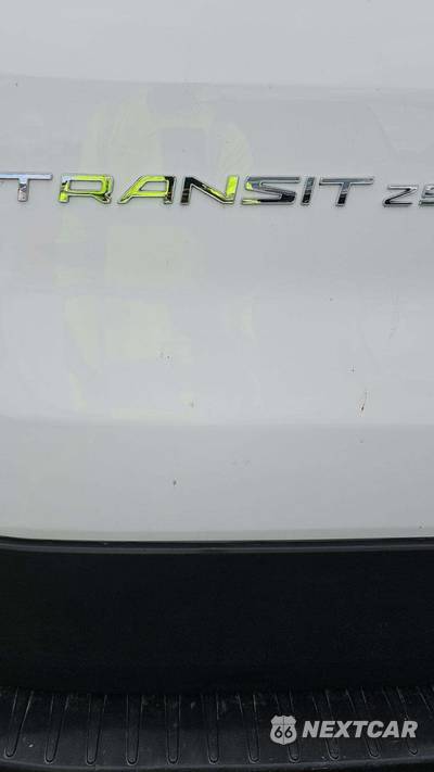 2025 Ford Transit 250 Cargo Van Low Roof 130.0" WB - zdjęcie 28 z 31 - miniatura