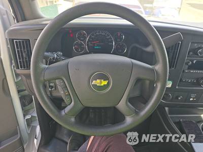 2025 Chevrolet Express 2500 Cargo Van 1WT 135.0" WB - zdjęcie 10 z 22 - miniatura