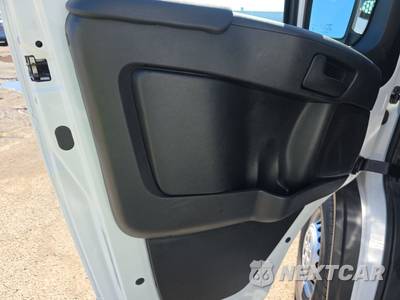 2025 Ram ProMaster 2500 Cargo Van Tradesman w/Passenger Seat Low Roof 136.0" WB - zdjęcie 9 z 34 - miniatura