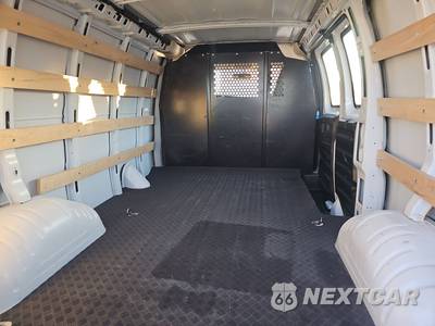 2025 Chevrolet Express 2500 Cargo Van 1WT 135.0" WB - zdjęcie 15 z 25 - miniatura