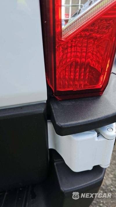 2025 Ford Transit 250 Cargo Van Low Roof 130.0" WB - zdjęcie 27 z 31 - miniatura
