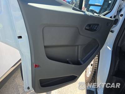 2025 Ford Transit 250 Cargo Van Low Roof 130.0" WB - zdjęcie 9 z 23 - miniatura
