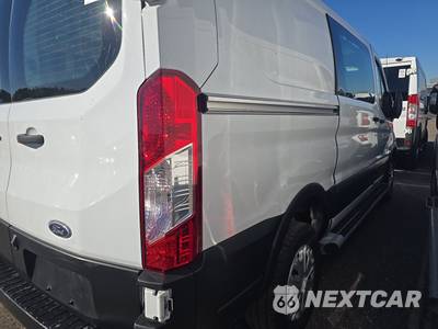 2025 Ford Transit 250 Cargo Van Low Roof 130.0" WB - zdjęcie 4 z 27 - miniatura