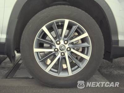 2019 Toyota Highlander XLE - zdjęcie 10 z 34 - miniatura