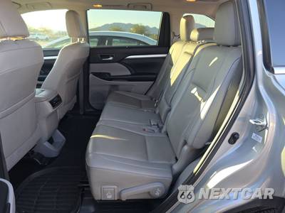 2019 Toyota Highlander XLE - zdjęcie 19 z 34 - miniatura
