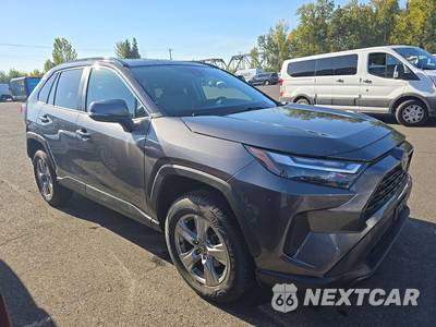 2023 Toyota RAV4 XLE - zdjęcie 3 z 36 - miniatura
