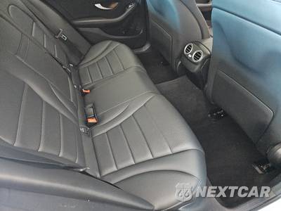 2021 Mercedes-Benz C 300 4MATIC Sedan - zdjęcie 14 z 27 - miniatura